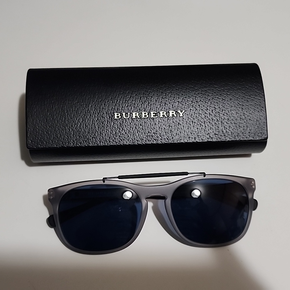 Burberry sunglasses